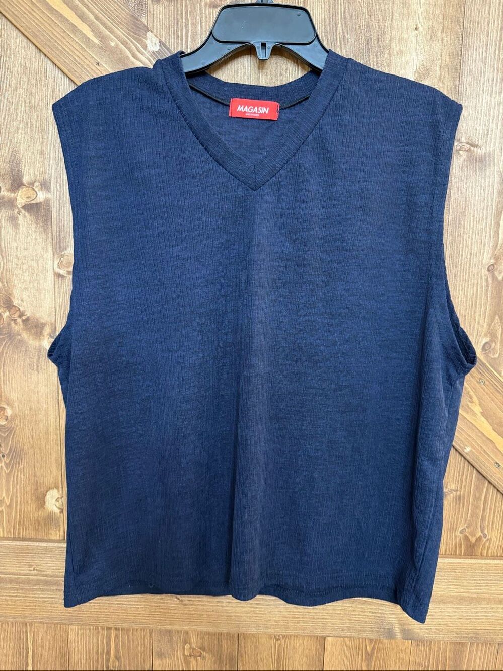 Magasin Women’s XL Navy Blue Sleeveless V Neck Textured Stretch Top Blouse (9308